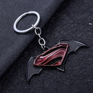 Fashionable Superhero Marvel Batman Keychain Men Trinket Super Hero Spiderman Car Key Chain Captain America Keyring Jewelry Gift