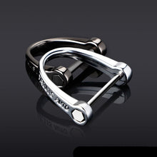 Load image into Gallery viewer, 1pcs Car Keychain Thick Rod Classic D Shape Horseshoe Key Holder Car Interior Accessories Key Ring Car-styling Decoration